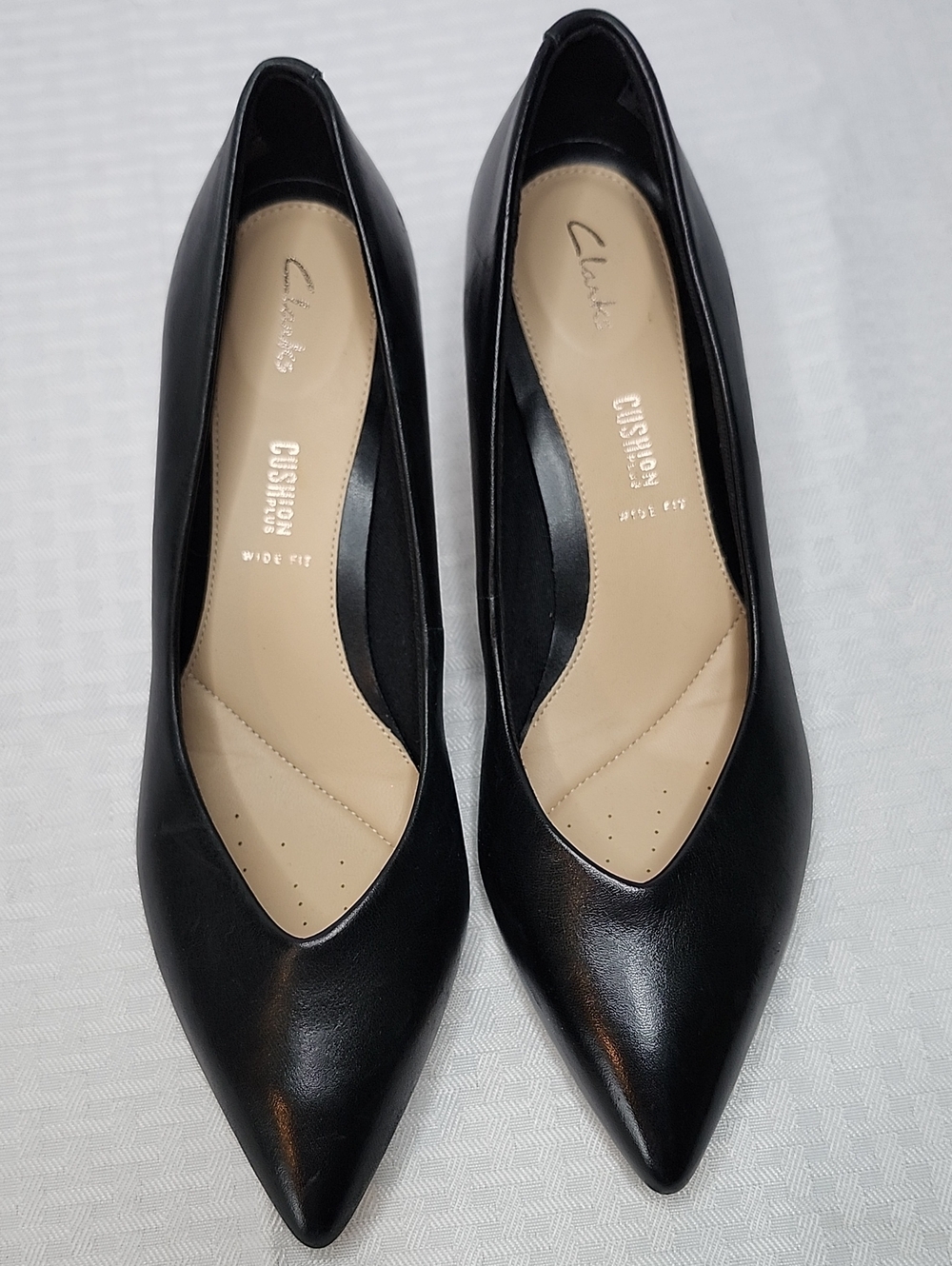 Clarks Cushion Plus Black Leather Low Heel Pumps Wide Fit